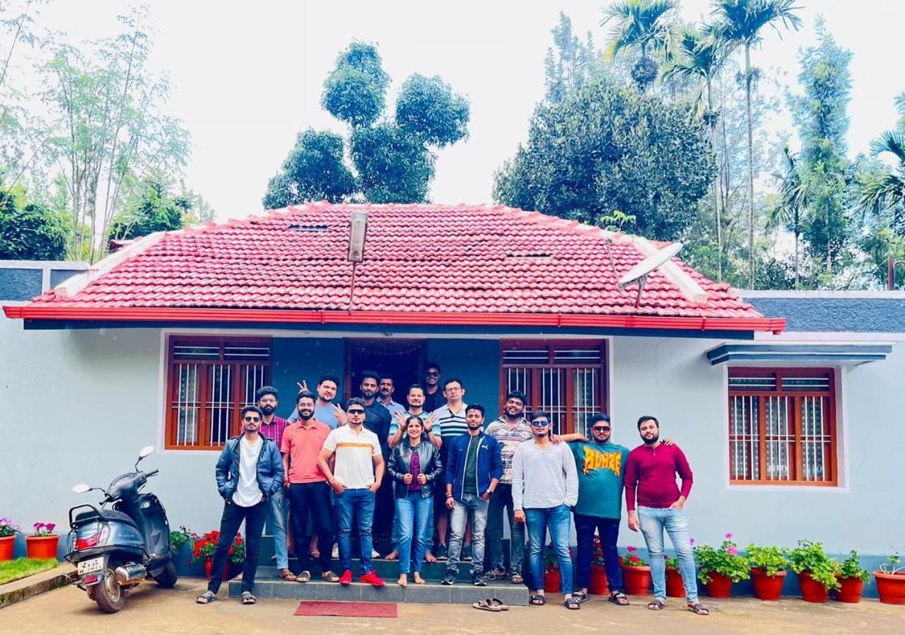 Homestay Vintage Retreat 1970's Chikmagalur